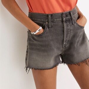 Madewell Relaxed Denim Shorts in Bienville Wash 26 Like New